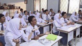 Suasana belajar di salah satu sekolah SMA
