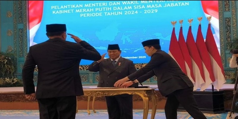 Presiden RI Prabowo Subianto kembali merombak Kabinet Merah Putih melalui reshuffle yang digelar di Istana Kepresidenan Jakarta, Rabu (17/9/2025). (Kompas.com)