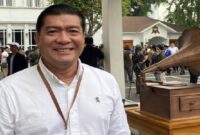 Jaksa Agung Sanitiar Burhanuddin memerintahkan jajarannya untuk segera mengeksekusi terpidana kasus pencemaran nama baik, Silfester Matutina. (Cnn Indonesia)