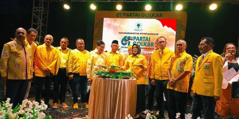 (DPD) Partai Golongan Karya (GOLKAR) Provinsi Maluku, Menggelar hari Ulang Tahun (HUT) ke-61 tahun, Dengan suasana penuh kebersamaan dan semangat pengabdian. Yang berlangsung di Pattimura Park, Kota Ambon, Senin (20/10/25).