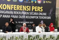 
Densus 88 AT Polri bersama BNPT menggelar konferensi pers 