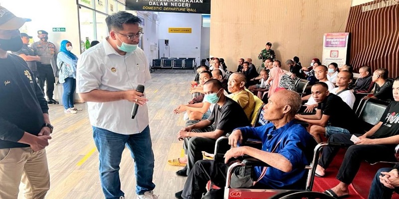Balai Pelayanan Pelindungan Pekerja Migran Indonesia (BP3MI) Riau mencatat sebanyak 2.707 Pekerja Migran Indonesia (PMI) bermasalah dipulangkan dari Malaysia sepanjang tahun 2025..