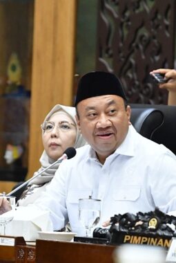 Komisi X DPR RI Dukung SE Mendikdasmen Nomor 7 Tahun 2026 demi Kepastian Guru Non-ASN