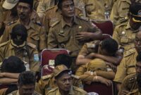 Komisi E DPRD Sulawesi Selatan menyoroti kebijakan Dinas Pendidikan yang meminta ratusan kepala SMA dan SMK untuk membuat surat pernyataan pengunduran diri setelah adanya temuan pengelolaan dana Bantuan Operasional Sekolah (BOS). Ilustrasi (CNN Indonesia/ANT)

