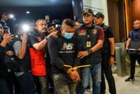 Aparat penegak hukum diminta menjatuhkan sanksi maksimal berupa hukuman kebiri kepada Taufiq Hidayat. (CNN Indonesia/ANT)