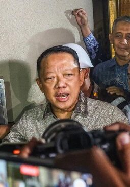 Kejagung Tahan Eks Jampidsus Febrie di Rutan KPK, Ini Alasannya