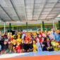 Kepala Madrasah Ibtidaiyah Negeri (MIN) 4 Banggai, Sabrina, S.Pd., memimpin upacara peringatan Hari Ulang Tahun (HUT) ke-81 Kemerdekaan Republik Indonesia, di halaman MIN 4 Banggai, Jalan Belimbing No. 05, BTN Nusagriya, Kelurahan Kilongan Permai, Kecamatan Luwuk Utara, Kabupaten Banggai, Senin (17/8/2026).