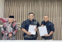 Pemkab Bangkep melakukan penandatanganan Nota Kesepahaman (MoU) tentang implementasi kas non tunai dan penyaluran anggaran Badan Layanan Umum Daerah (BLUD) ke seluruh puskesmas di Kabupaten Banggai Kepulauan dengan Bank Mandiri dan Dinas Kesehatan Kabupaten Banggai Kepulauan mengenai layanan Mandiri Payroll, Rabu (5/8/2026).