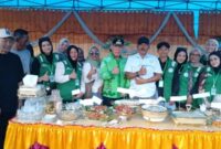 Bupati Banggai Kepulauan Rusli Moidady membuka Expo KKN Muhammadiyah Luwuk di Alun-alun Desa Liang, Selasa (25/8/2026).