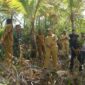 Wakil Bupati Banggai Kepulauan, Serfi Kambey, meninjau lokasi rencana pembangunan Kampung Nelayan di Desa Bajo, Kecamatan Liang, Senin (31 Agustus 2026).