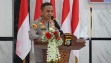 Kapolda Sulawesi Tengah Irjen Pol Nasri memberikan arahan kepada personel Polres Tojo Una-Una saat kunjungan kerja di Mako Polres Tojo Una-Una, Selasa (25/8/2026).