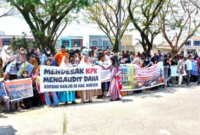 Seribuan Korban Banjir Bireuen Demo Kantor Bupati, Tuntut Hak Bantuan Bencana