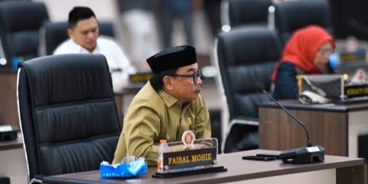Ketua Komisi III DPRD Bone Bolango, Faisal Mohie saat rapat KUA-PPAS bersama TAPD, Selasa (18/08/2026)