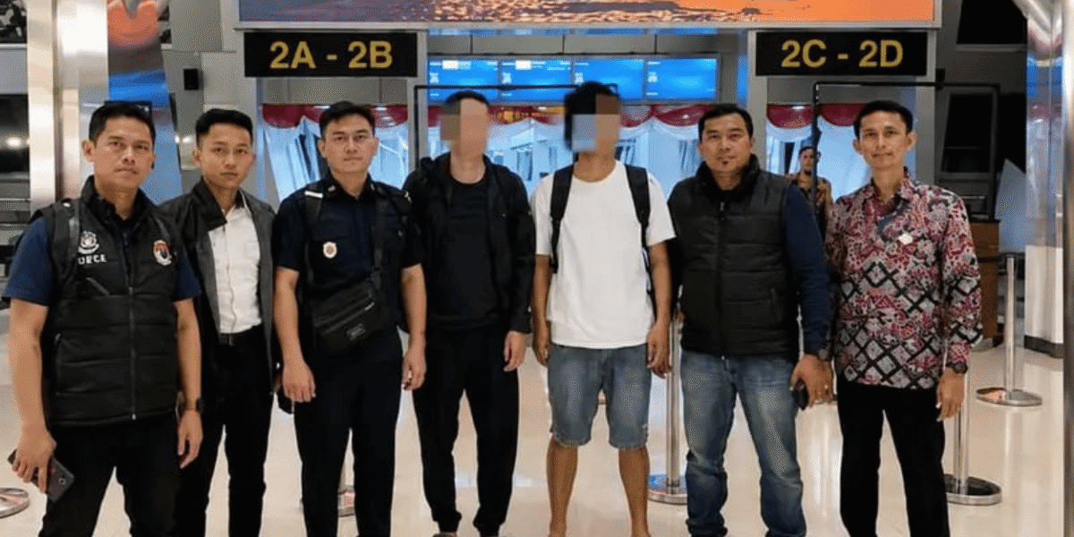 Kantor Imigrasi Kelas III Non TPI Pohuwato mendeportasi dua warga negara asing (WNA) asal Tiongkok, Sabtu (19/08/2026)