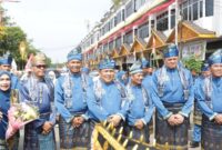 Plt Gubernur Riau, SF Hariyanto secara resmi membuka gelaran Festival Pacu Jalur 2026 di arena Tepian Narosa, Kabupaten Kuantan Singingi pada Rabu (19/8/2026). (mcriau)