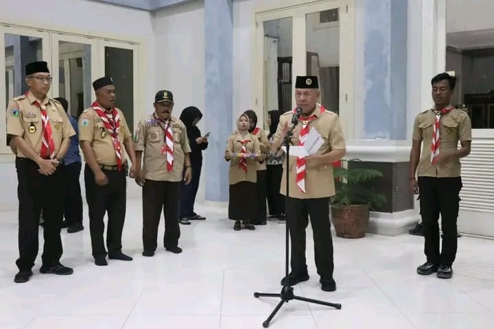 Bupati Banggai Kepulauan Rusli Moidady menyambut kepulangan peserta Jamnas 2026 Banggai Kepulauan di Rumah Jabatan Bupati, Senin (24/8/2026).