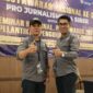 Victor Reppie, Ketua DPC Pro Jurnalismedia Siber Banggai Kepulauan bersama Ketua Umum Mahmud Marhaba (ist)
