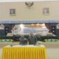 Penandatanganan Nota Kesepakatan Perubahan KUA dan PPAS APBD 2026 oleh Ketua DPRD Tojo Una-Una Gusnar A. Suleman dan Sekda Alfian Matajeng, Senin (7/9/2026).