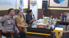 Ketua DPRD Banggai Kepulauan, Arkam Supu, menghadiri rapat koordinasi hidrometeorologi Selasa (1/9/2026)