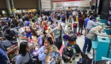 Delapan bandara ditutup sementara akibat abu vulkanik Gunung Anak Krakatau. Penutupan berlangsung hingga sore, dengan alternatif bandara disiapkan. (CNN Indonesia/ANTARA)