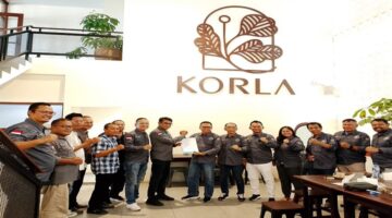 Penerimaan sembilan pengurus itu ditandai dengan penyerahan dokumen pernyataan sikap kepada Ketua Umum DPP PJS Mahmud Marhaba, Kamis (17/9/2026) di Batam.