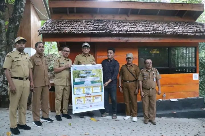 Pemerintah Kabupaten Banggai Kepulauan terus mendorong penguatan ekonomi masyarakat desa secara nyata, lewat fasilitasi kerja sama resmi dengan BUMDes Lukpanenteng di Kecamatan Bulagi Utara, Selasa (1/9/2026).