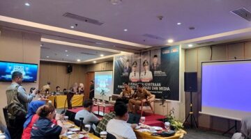 Dewan Pers tegaskan pentingnya verifikasi perusahaan pers demi menjaga kepercayaan publik serta memberantas oknum pemeras. (FT : klikriau, sier)
