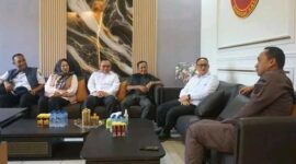 Wakil Bupati Banggai Kepulauan Serfi Kambey bersama Sekretaris Daerah Banggai Kepulauan dalam agenda silaturahmi resmi di Kantor Kejaksaan Negeri Banggai Laut, Rabu (2/9/2026).