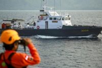 Pencarian lima jurnalis dan tiga awak kapal hilang di Anak Krakatau memasuki hari ketujuh. Keluarga dan Gubernur Banten minta SAR perpanjang operasi.(CNN Indonesia)
