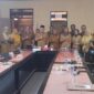 Bupati Banggai Kepulauan mengevaluasi kinerja Badan Kesbangpol melalui pemaparan capaian program setiap bidang guna memperkuat ketepatan sasaran, Selasa (15/9/26).
