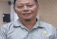 Ketua DPRD Touna Gusnar A
Suleman, SE. MM