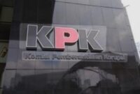 KPK menemukan bukti chat aliran uang saat menggeledah rumah Dirjen ATR/BPN Lampri terkait kasus suap HGB Summarecon. (net)
