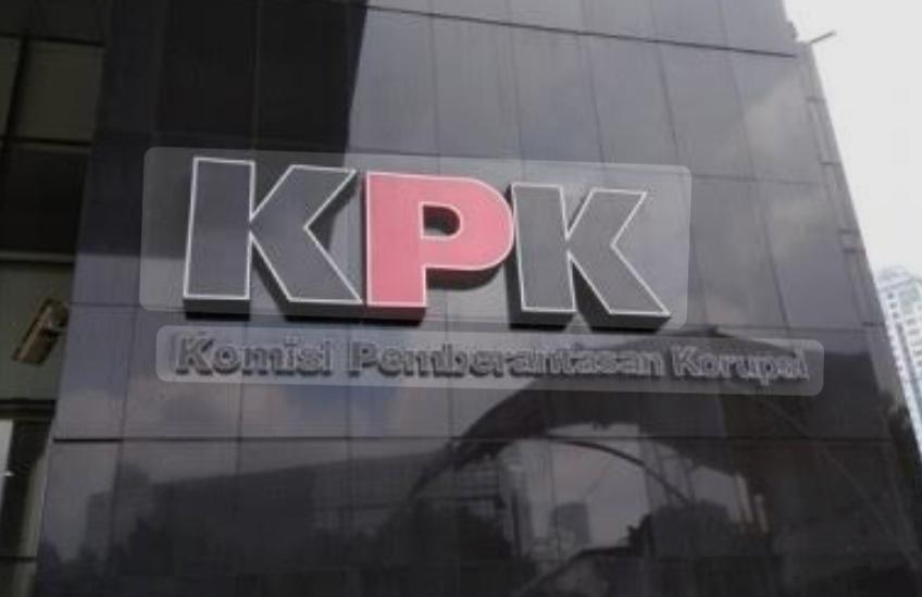 KPK menemukan bukti chat aliran uang saat menggeledah rumah Dirjen ATR/BPN Lampri terkait kasus suap HGB Summarecon. (net)