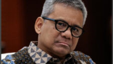 Presiden Prabowo Subianto melantik Suahasil Nazara sebagai Menteri Keuangan menggantikan Purbaya Yudhi Sadewa di Istana Negara.  (CNN Indonesia)
