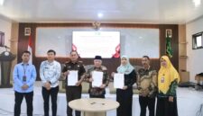 Pemkab Banggai Kepulauan menandatangani MoU dengan Kejari Balut dan Pengadilan Agama untuk memperkuat pendampingan hukum serta sidang elektronik. (ist)
