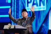 Presiden Prabowo Subianto menyampaikan komitmen memperluas akses pendidikan dan mendorong pembahasan pendidikan gratis pada satuan pendidikan negeri, mulai SD hingga perguruan tinggi, saat menghadiri puncak HUT ke-28 PAN di JICC, Jakarta, Jumat (18/9/2026).Foto: BPMI Setpres/Muchlis Jr