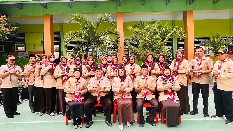 MIN 4 Banggai menggelar kegiatan perkemahan Persari dan Perjusa di Luwuk Utara untuk membentuk karakter siswa yang disiplin dan mandiri. (ist)