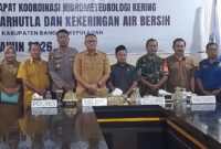 Wakil Bupati Banggai Kepulauan, Serfi Kambey, memimpin rapat evaluasi penanganan siaga darurat hidrometeorologi, pada Selasa (1/9/2026)