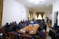 Wakil Bupati Banggai Kepulauan Serfi Kambey memimpin rapat persiapan Car Free Day Salakan yang bakal diluncurkan pada Sabtu mendatang.(Ft : ist)