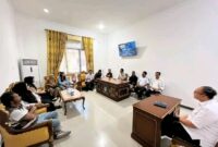 Wabup Bangkep Serfi Kambey menerima aspirasi pedagang UMKM Taman Kota Salakan terkait penataan dan penertiban tempat usaha, Rabu (16/9/26).