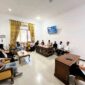 Wabup Bangkep Serfi Kambey menerima aspirasi pedagang UMKM Taman Kota Salakan terkait penataan dan penertiban tempat usaha, Rabu (16/9/26).