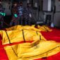 Tim penyelam BSG kembali menemukan korban meninggal KM Virgo 8 di Laut Jawa, total temuan mencapai 121 orang, Senin (21/9/26). (CNN Indonesia/ANT)