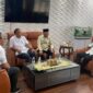 Bupati Bangkep Dan Dirjen KKP bahas budidaya rumput laut. (Victor Reppie/ Pemda Bangkep)
