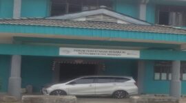 •	Menelusuri sejarah Perum PNRI Kantor Perwakilan Manado di Tikala yang berdiri sejak 1960 sebagai garda cetak dokumen negara di Indonesia Timur,Rabu (7/10/26). (dok: Bedainnews.com/Joni Sela)