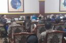 Pemkab Banggai Kepulauan menggelar rapat persiapan HUTDA ke-27 untuk mematangkan akomodasi tamu serta efisiensi anggaran acara, Kamis (8/10/26). (Victor Reppie/Pemkab Bangkep)