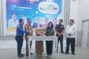 Wabup Hj. Surya Lapasiri, meluncurkan aplikasi IHLAS To’Pay, didampingi Kepala Bapenda Tojo Una-Una, Moh. Isa Ashar Latimumu, Pemimpin Bank Sulteng Cabang Touna Fikri Adam, serta Kiki Christiana dari Divisi Pemasaran dan Jasa PT Bank Sulteng yang hadir mewakili Direktur Utama Hj. Ramiyatie, di Gedung Auditorium Kantor Bupati, Selasa (27/10/2026).