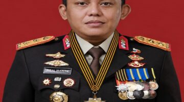 Irjen Pol. Rizal Irawan resmi ditunjuk menjadi Kapolda Sulteng menggantikan Irjen Pol. Nasri Sulaeman yang memasuki masa pension. (hms Polda Sulteng)