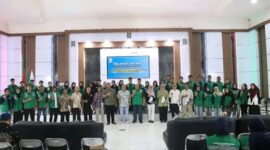 Sekda Banggai Kepulauan Muh. Aris Susanto terima mahasiswa KKN Tematik Unismuh Luwuk 2026 untuk bantu penataan administrasi aset daerah.(ist)