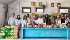 Pemda Banggai Kepulauan menggelar Gerakan Pangan Murah di Kecamatan Liang guna jaga stabilisasi harga menjelang hari besar keagamaan. (FT : Pemda Bangkep)
