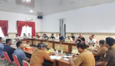 Suasana RDPU DPRD Touna bersama pihak PLN, Pemda, aparat penegak hukum, dan Aliansi Pemerhati dan Konsumen Listrik, dipimpin Wakil Ketua DPRD Rizal C. Panjili, di Ruang Aspirasi DPRD, Selasa (13/10/2026) (Ist)